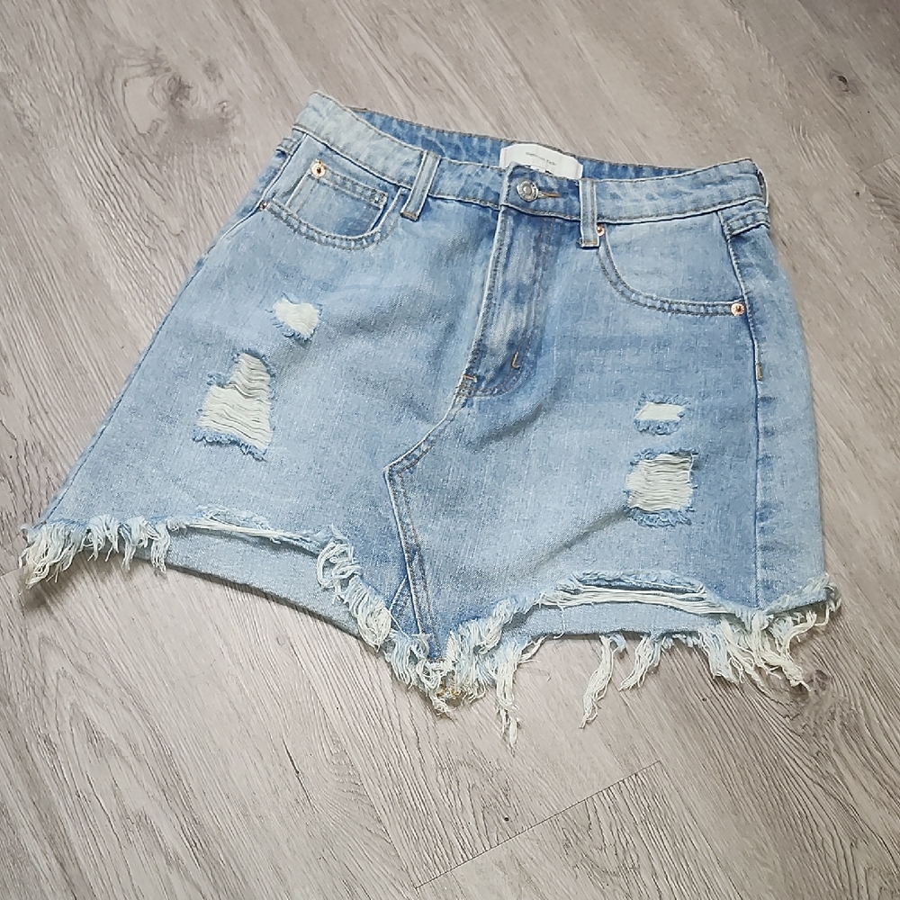 Signature Eight Distressed Light Blue Denim Shorts NWOT